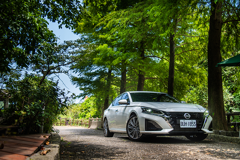 ALTIMA2
